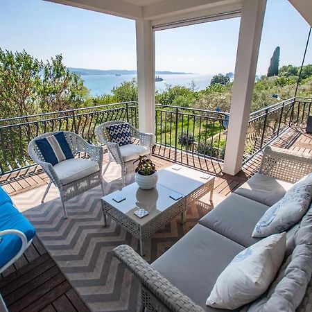 Sea View Apartments Debeli Rtic Ankaran Luaran gambar
