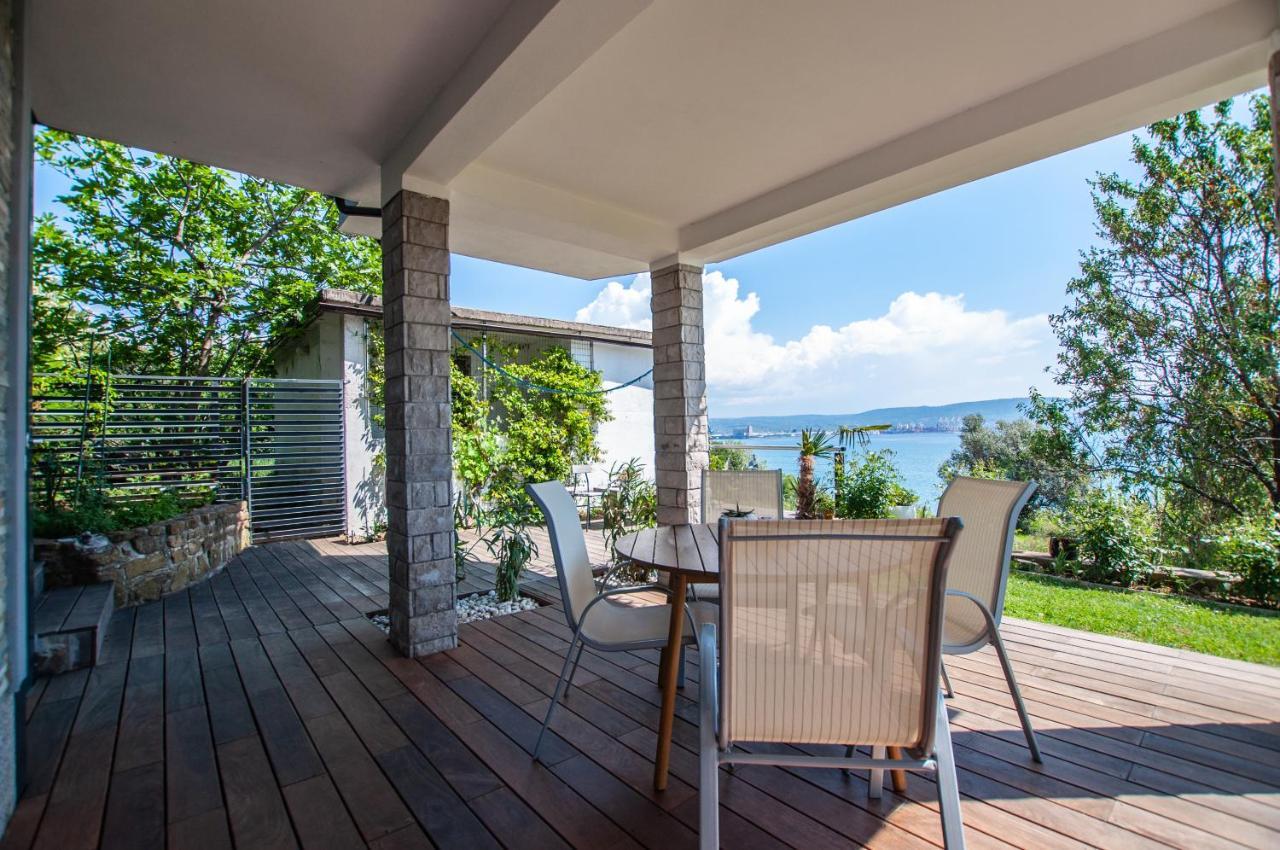 Sea View Apartments Debeli Rtic Ankaran Luaran gambar