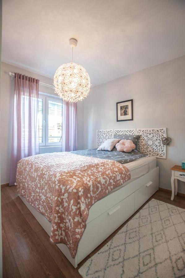 Sea View Apartments Debeli Rtic Ankaran Luaran gambar