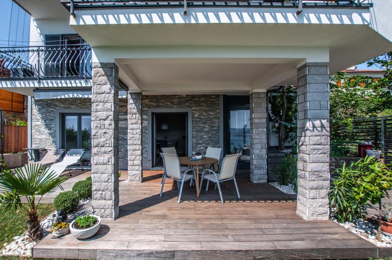 Sea View Apartments Debeli Rtic Ankaran Luaran gambar