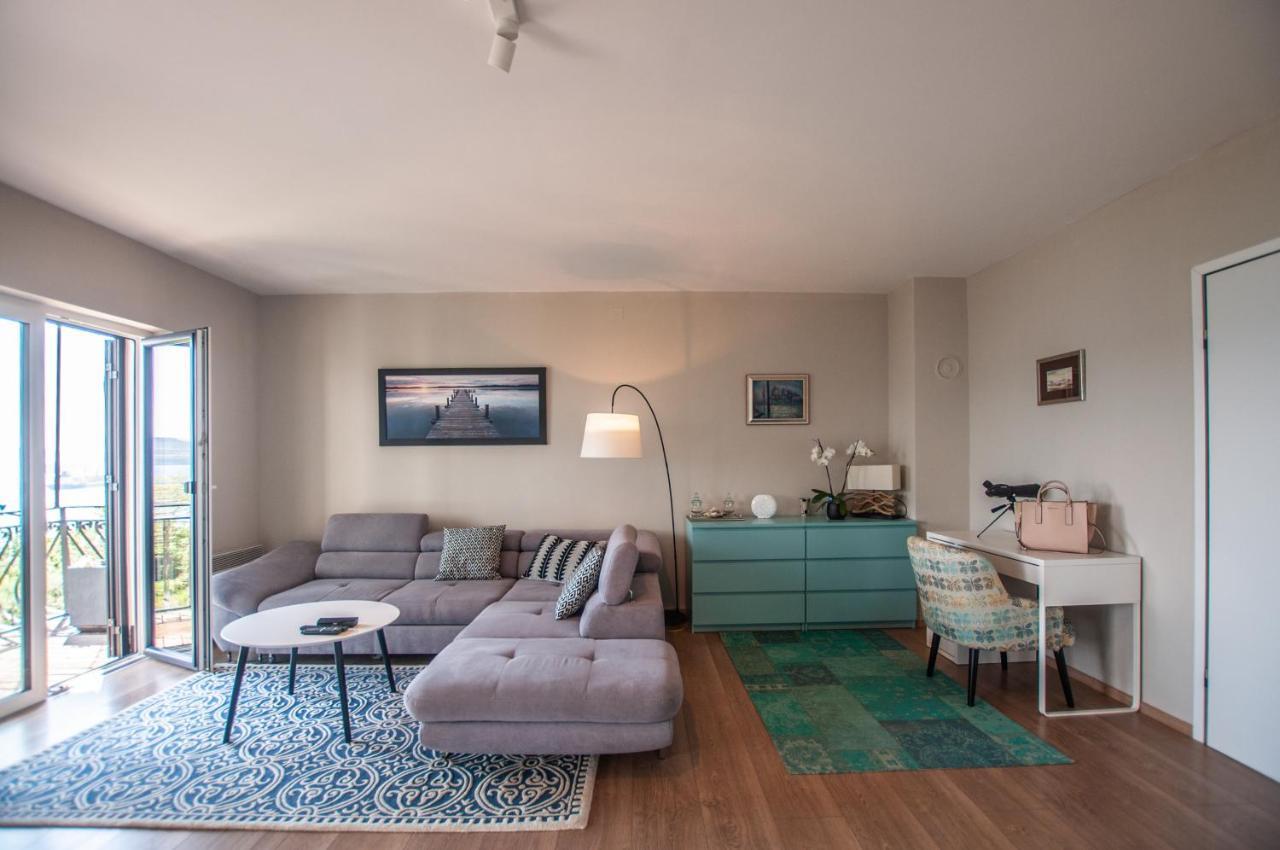 Sea View Apartments Debeli Rtic Ankaran Luaran gambar